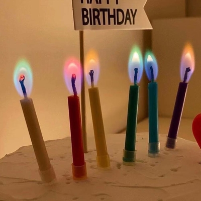 Candela creativa a fiamma arcobaleno per decorazioni di festa e feste di compleanno