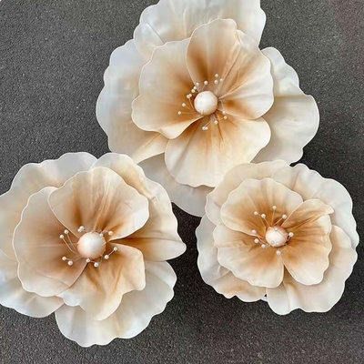 Elegante Giant Foam Peony Wedding Flower Runner con ferro elettroplato e stile moderno